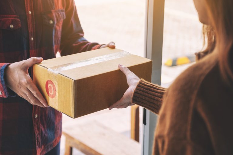 משלוח מדלת לדלת